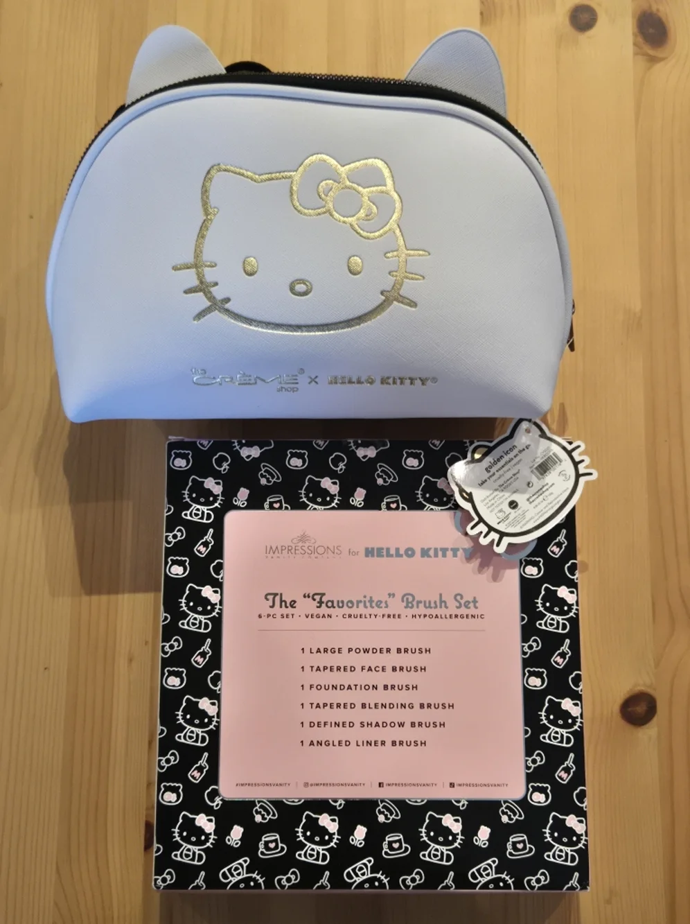 🎁Hello Kitty Golden Bow Gift Set: Makeup Bag, Brushes, Wipes, Clips, Stickers